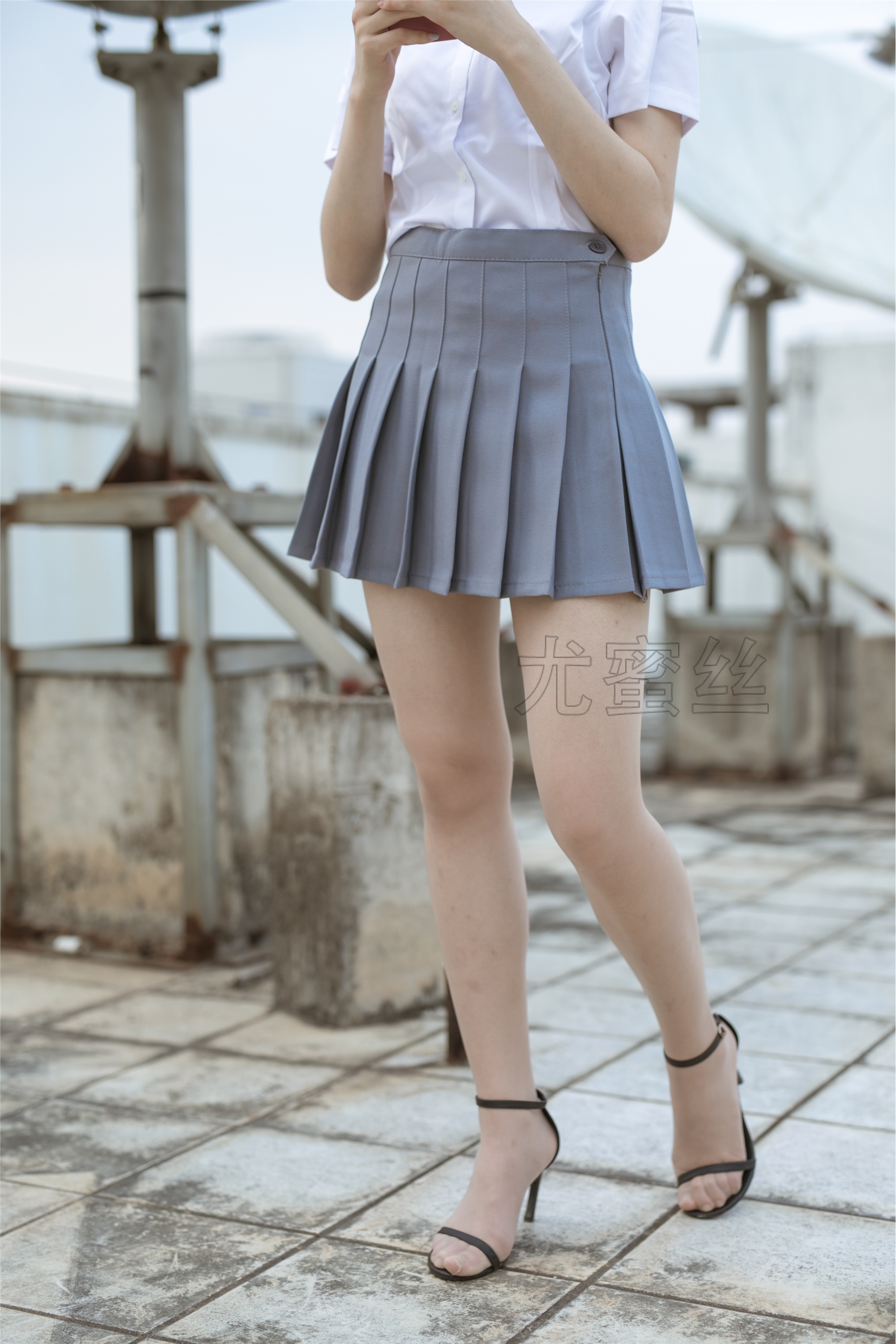 尤蜜丝 穿搭写真 NO.035